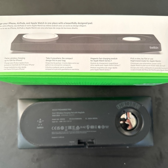 Used Belkin boost charge pro 3-1 wireless charging pad with mag safe - Picture 7 of 7